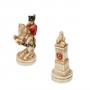 Schachfiguren Schlacht von Waterloo 1815 aus Alabaster und Kunstharz handbemalt