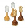 Schachfiguren aus Messing und Holz von Hand angefertigt mit Gold und Silber überzogen
