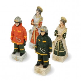 Schachfiguren Feuerwehrkorp "heute und gestern" aus Alabaster und Kunstharz von Hand bemalt